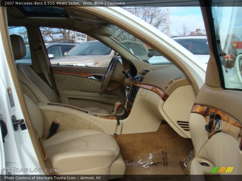 Arctic White / Cashmere 2007 Mercedes-Benz E 550 4Matic Sedan