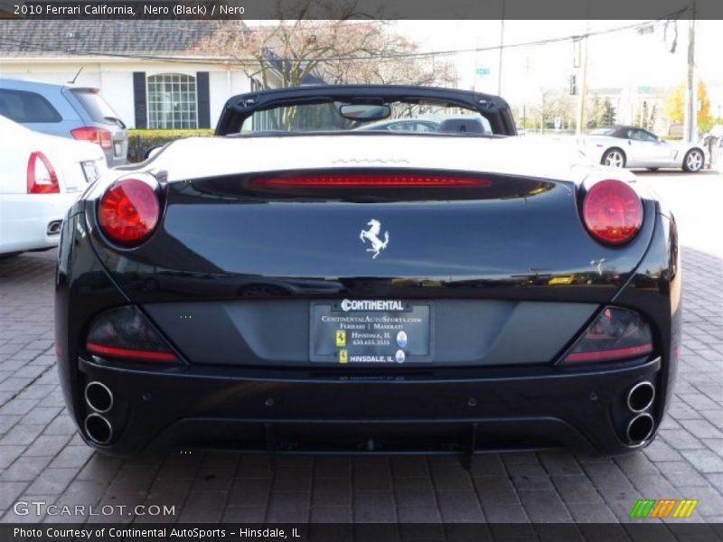 Nero (Black) / Nero 2010 Ferrari California