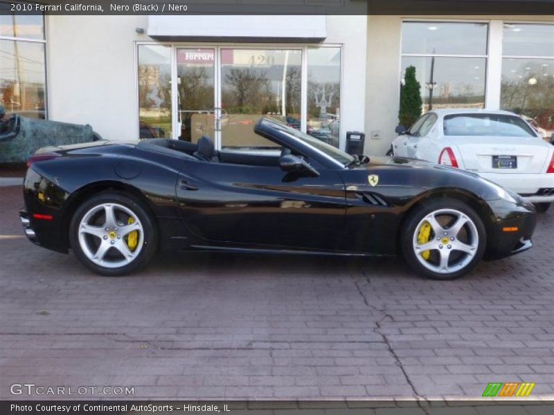  2010 California  Nero (Black)