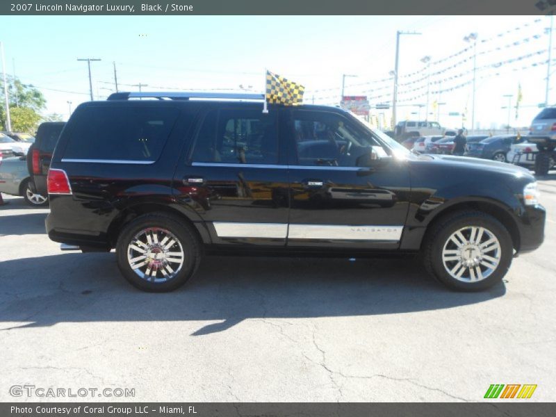 Black / Stone 2007 Lincoln Navigator Luxury
