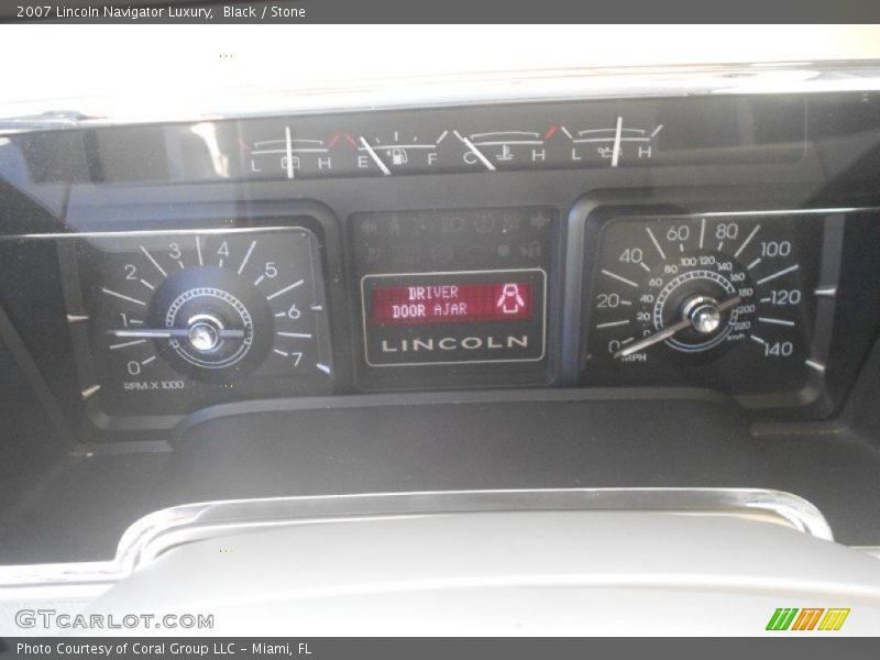 Black / Stone 2007 Lincoln Navigator Luxury