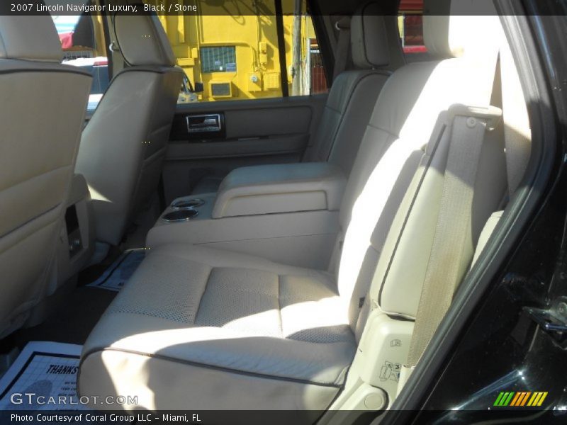 Black / Stone 2007 Lincoln Navigator Luxury