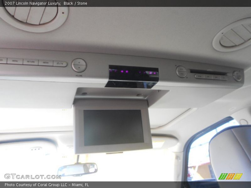 Black / Stone 2007 Lincoln Navigator Luxury