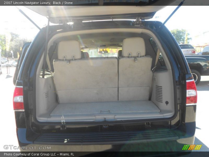 Black / Stone 2007 Lincoln Navigator Luxury