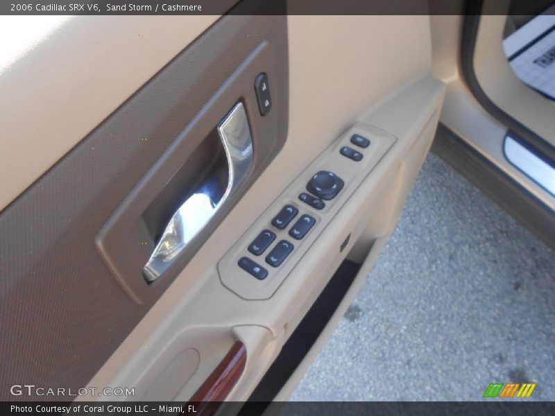 Sand Storm / Cashmere 2006 Cadillac SRX V6