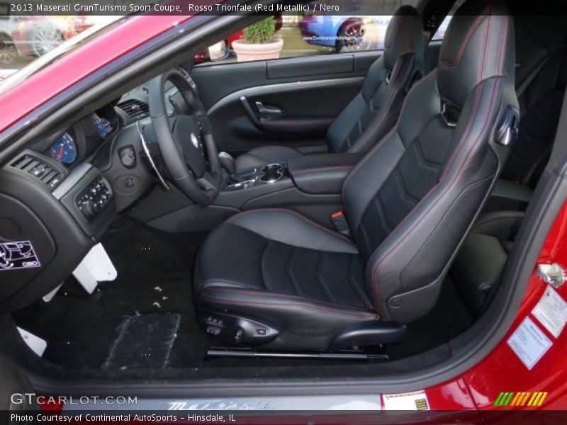  2013 GranTurismo Sport Coupe Nero Interior