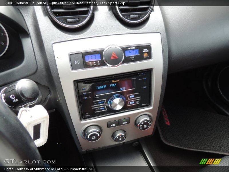 Controls of 2008 Tiburon SE