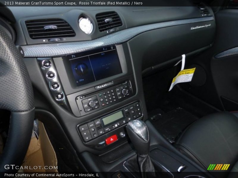 Rosso Trionfale (Red Metallic) / Nero 2013 Maserati GranTurismo Sport Coupe