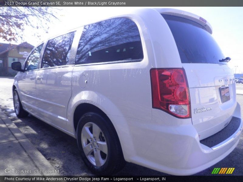 Stone White / Black/Light Graystone 2013 Dodge Grand Caravan SE