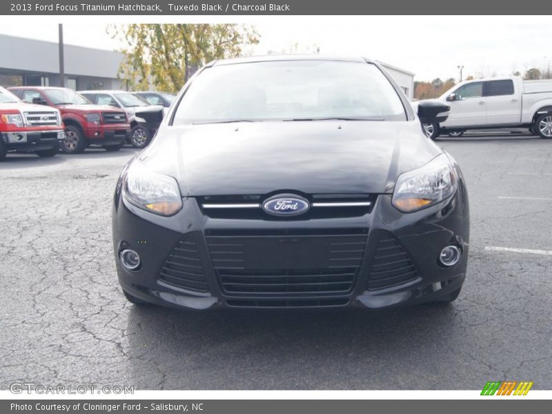 Tuxedo Black / Charcoal Black 2013 Ford Focus Titanium Hatchback