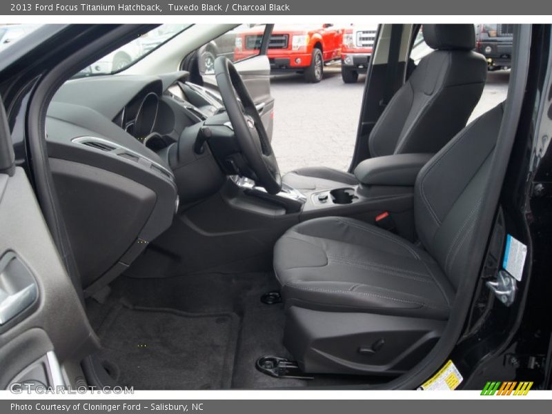 Tuxedo Black / Charcoal Black 2013 Ford Focus Titanium Hatchback