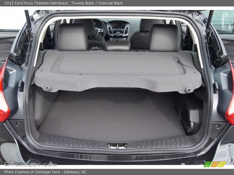 Tuxedo Black / Charcoal Black 2013 Ford Focus Titanium Hatchback