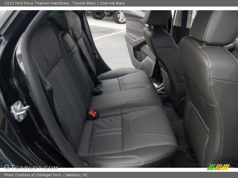 Tuxedo Black / Charcoal Black 2013 Ford Focus Titanium Hatchback