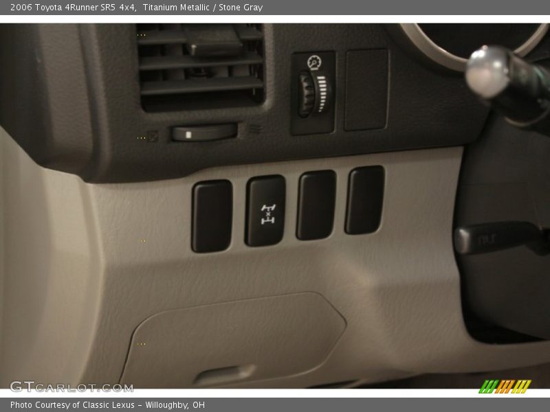 Titanium Metallic / Stone Gray 2006 Toyota 4Runner SR5 4x4