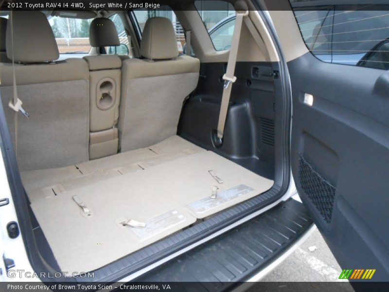 Super White / Sand Beige 2012 Toyota RAV4 I4 4WD