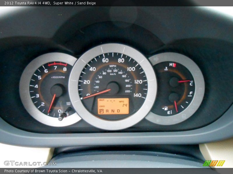 Super White / Sand Beige 2012 Toyota RAV4 I4 4WD