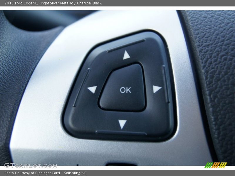 Ingot Silver Metallic / Charcoal Black 2013 Ford Edge SE