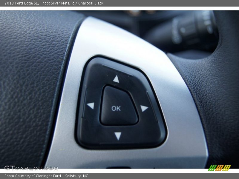 Ingot Silver Metallic / Charcoal Black 2013 Ford Edge SE