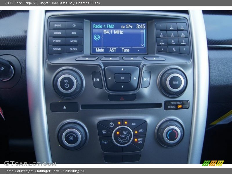 Ingot Silver Metallic / Charcoal Black 2013 Ford Edge SE