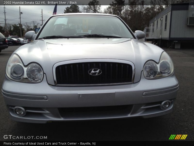 Brilliant Silver / Black 2002 Hyundai Sonata GLS V6
