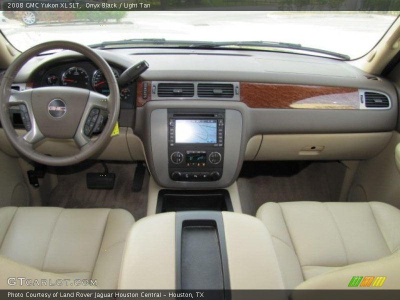 Dashboard of 2008 Yukon XL SLT
