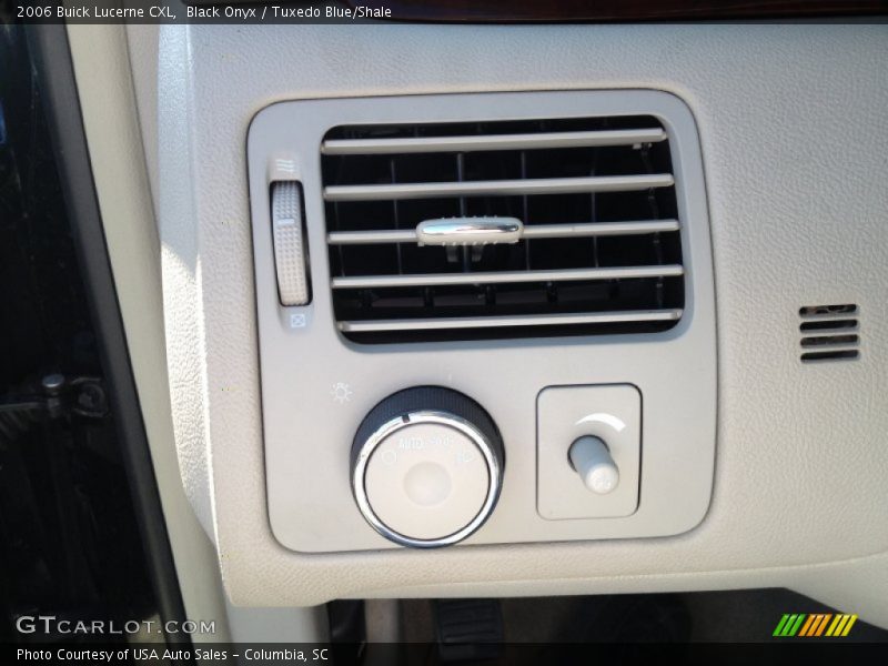 Black Onyx / Tuxedo Blue/Shale 2006 Buick Lucerne CXL