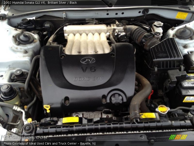 Brilliant Silver / Black 2002 Hyundai Sonata GLS V6
