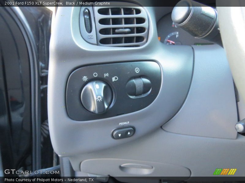 Black / Medium Graphite 2001 Ford F150 XLT SuperCrew