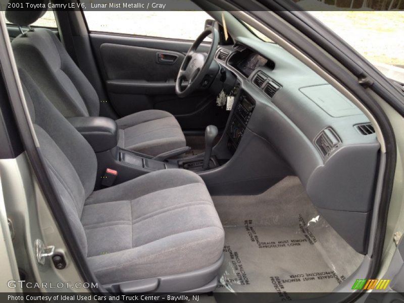 Lunar Mist Metallic / Gray 2001 Toyota Camry LE V6