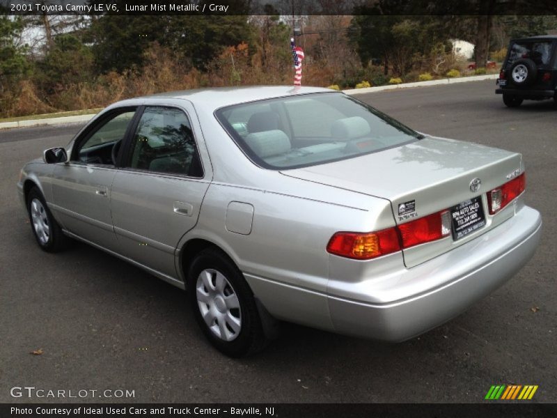 Lunar Mist Metallic / Gray 2001 Toyota Camry LE V6