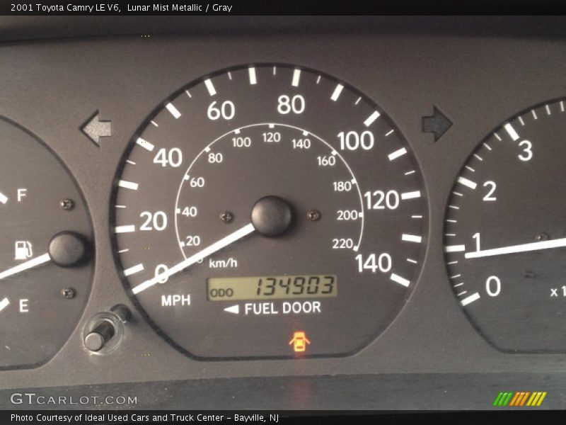 Lunar Mist Metallic / Gray 2001 Toyota Camry LE V6