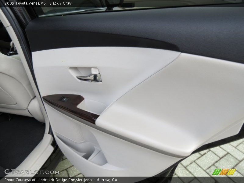Black / Gray 2009 Toyota Venza V6