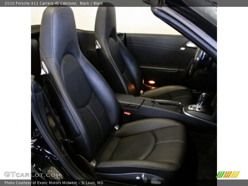 Front Seat of 2010 911 Carrera 4S Cabriolet
