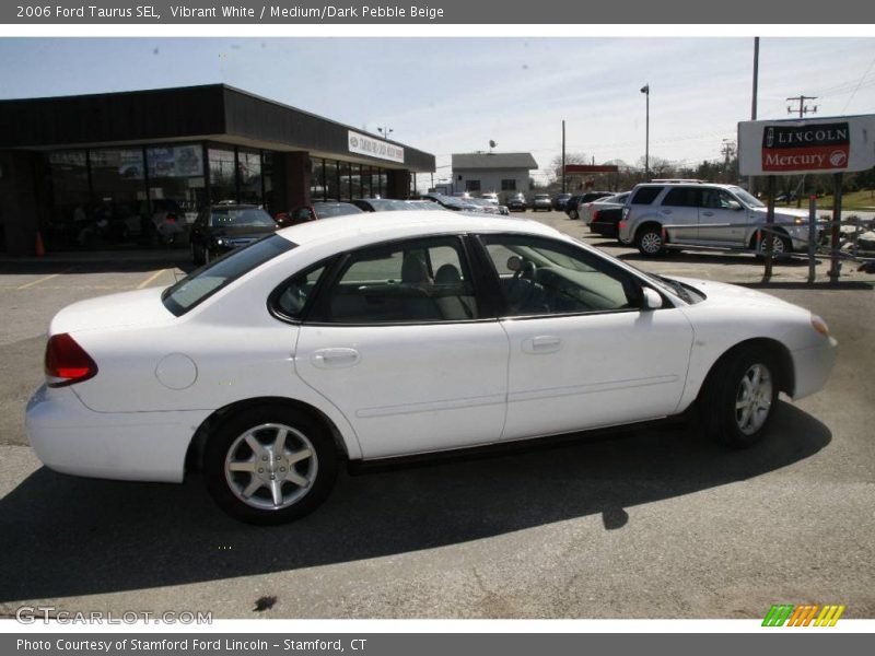 Vibrant White / Medium/Dark Pebble Beige 2006 Ford Taurus SEL