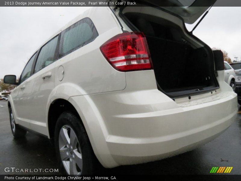 Pearl White Tri Coat / Black 2013 Dodge Journey American Value Package