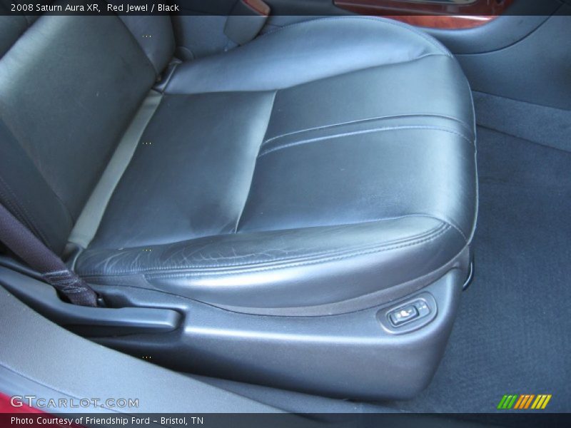 Red Jewel / Black 2008 Saturn Aura XR