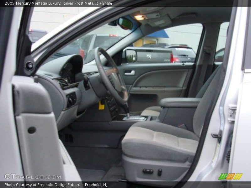 Silver Frost Metallic / Shale 2005 Mercury Montego Luxury