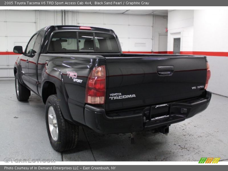 Black Sand Pearl / Graphite Gray 2005 Toyota Tacoma V6 TRD Sport Access Cab 4x4