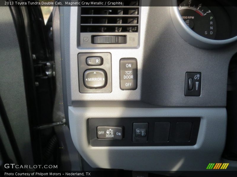 Magnetic Gray Metallic / Graphite 2013 Toyota Tundra Double Cab