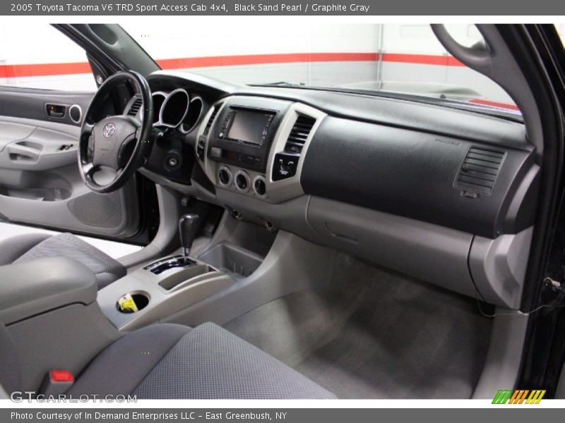 Black Sand Pearl / Graphite Gray 2005 Toyota Tacoma V6 TRD Sport Access Cab 4x4