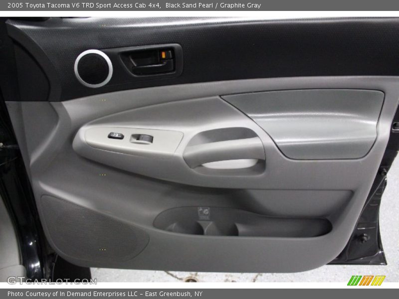 Black Sand Pearl / Graphite Gray 2005 Toyota Tacoma V6 TRD Sport Access Cab 4x4