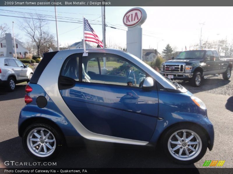 Blue Metallic / Design Black 2009 Smart fortwo passion coupe