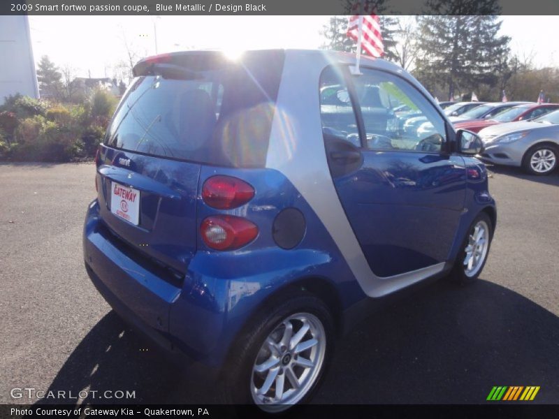 Blue Metallic / Design Black 2009 Smart fortwo passion coupe