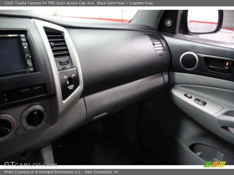Black Sand Pearl / Graphite Gray 2005 Toyota Tacoma V6 TRD Sport Access Cab 4x4