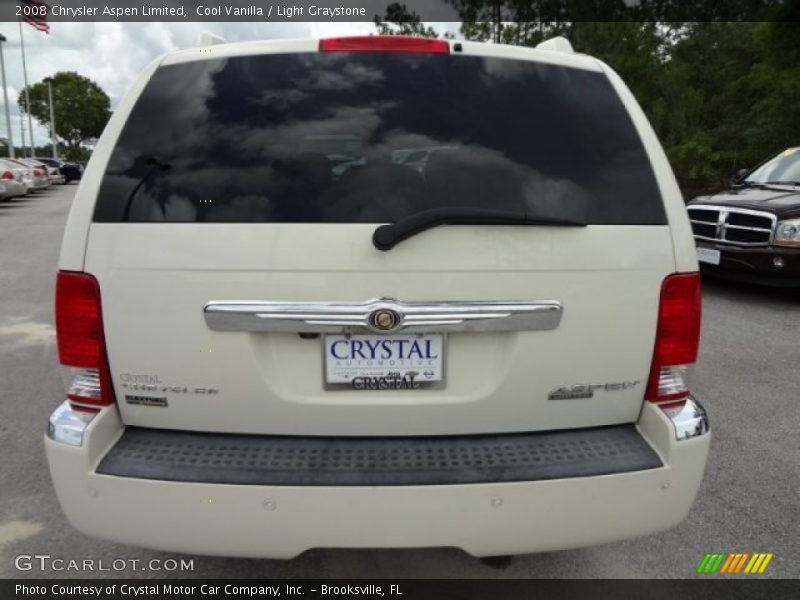 Cool Vanilla / Light Graystone 2008 Chrysler Aspen Limited