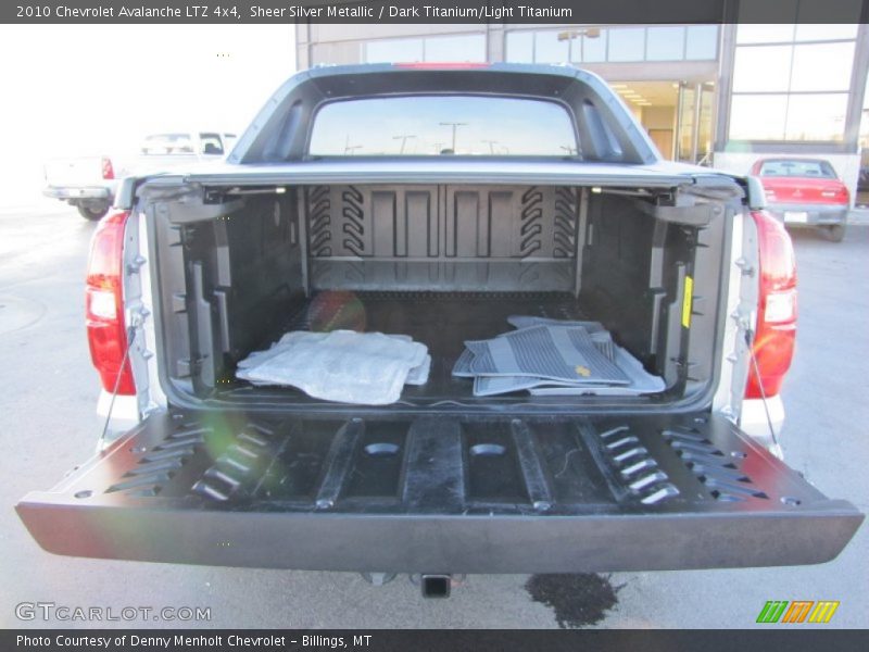 Sheer Silver Metallic / Dark Titanium/Light Titanium 2010 Chevrolet Avalanche LTZ 4x4