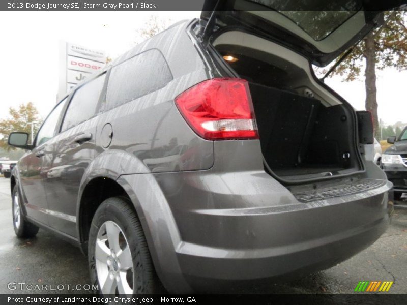 Storm Gray Pearl / Black 2013 Dodge Journey SE