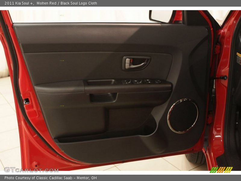 Molten Red / Black Soul Logo Cloth 2011 Kia Soul +