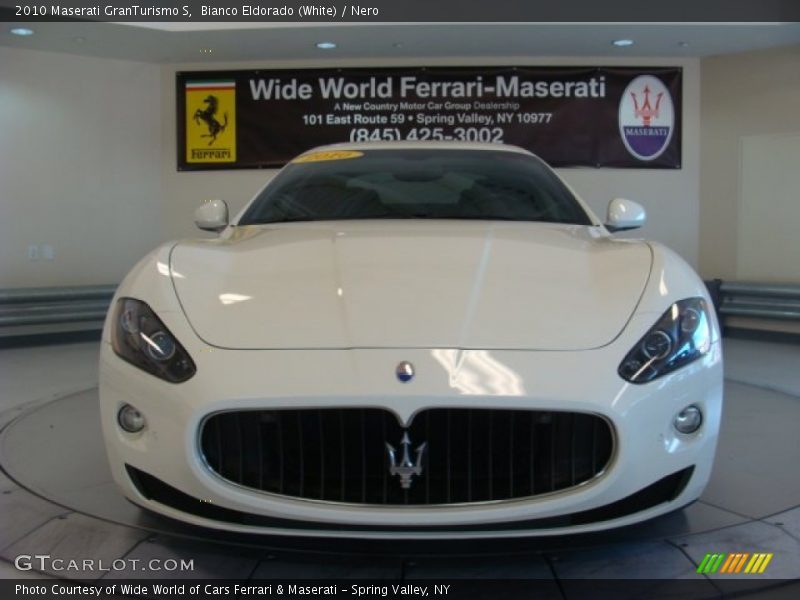 Bianco Eldorado (White) / Nero 2010 Maserati GranTurismo S