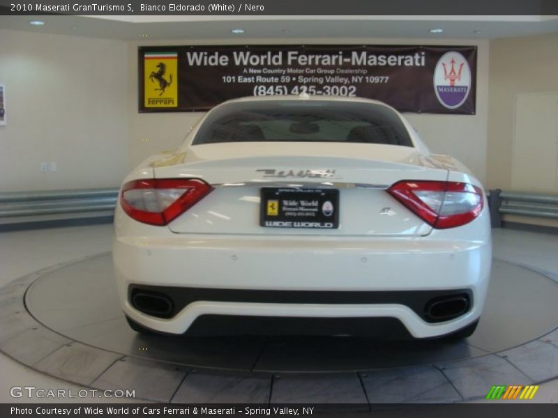 Bianco Eldorado (White) / Nero 2010 Maserati GranTurismo S